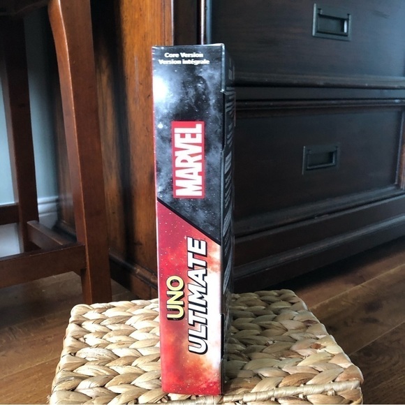 Uno Ultimate: Marvel Four super heroes Collection edition card game - Picture 2 of 6